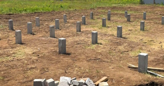 Фундамент на забивных жб сваях под ключ в Долгопрудном - фундамент из забивных железобетонных свай цена от 3137 руб/м2